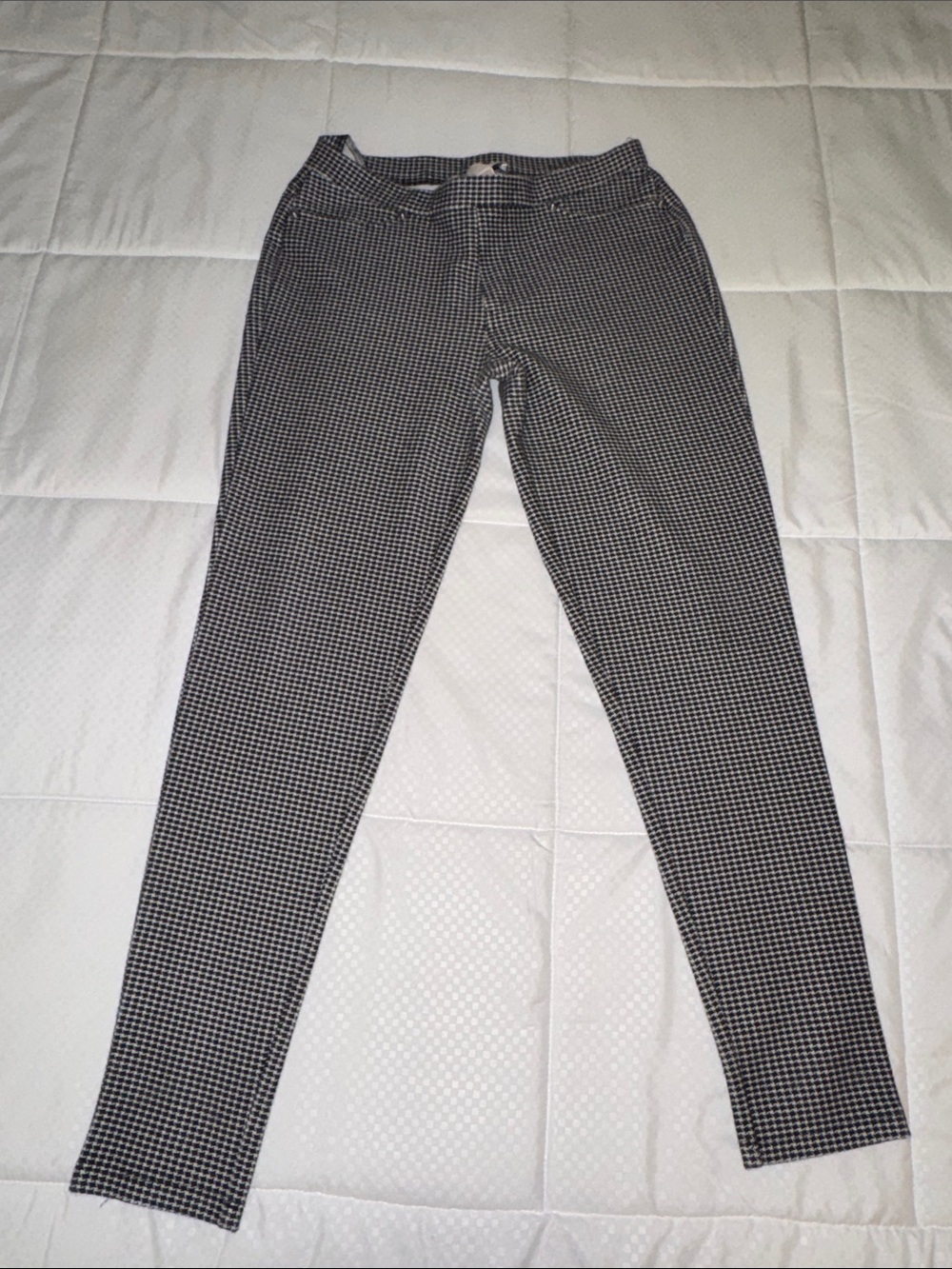 Michael Kors Black and White Houndstooth Skinny Jeans/leggings